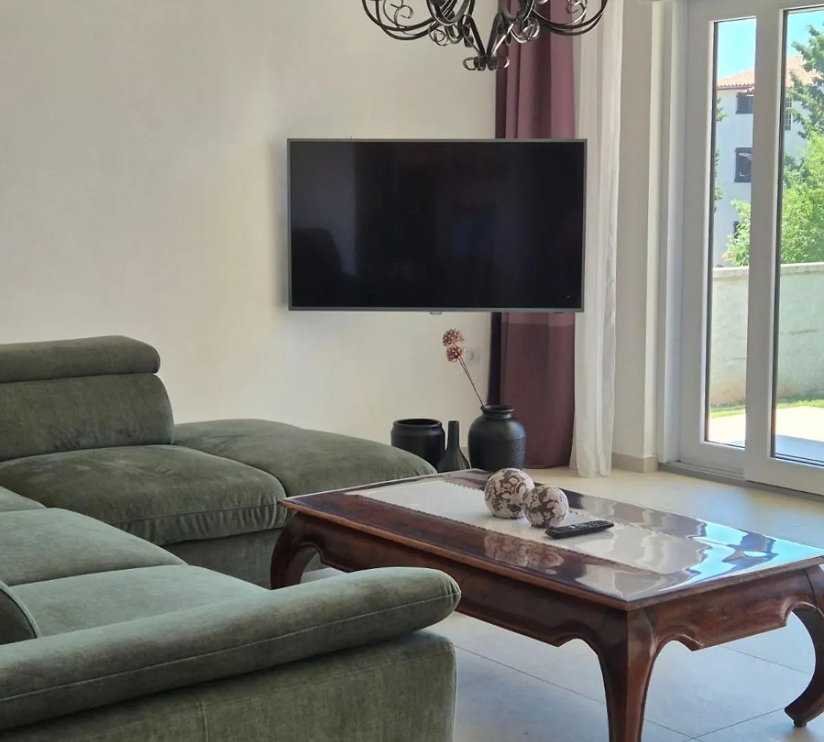 Villa Segel Pomer 0*,